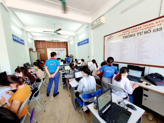 Học tin học văn phòng cấp tốc tại Thanh Hóa  Trung tâm đào tạo kế toán thực tế- tin học văn phòng ATC liên tục mở các khóa Học tin học văn phòng tại Thanh Hóa, giúp các bạn học viên có nhu cầu học tin học văn phòng ở Thanh Hóa có thêm nhiều cơ hội học tập, trau dồi thêm nhiều kỹ năng hữu dụng, áp dụng sát thực tế công việc. ATC được đánh giá là trung tâm tin học văn phòng tại Thanh Hóa có số lượng học viên đông đảo. và thường xuyên nhận cơn mưa lời khen của học viên sau mỗi khóa học.  Không chỉ chuyên đào tạo, ATC chúng tôi còn hướng đến giá trị chia sẻ kiến thức hữu ích. Với mong muốn phổ cập tới động đảo mọi người những kiến thức hay ho của tin học văn phòng.  Cùng theo dõi trang của ATC để thường xuyên cập nhật các kiến thức hay các bạn nhé!  Trong bài viết hôm nay, ATC xin chia sẻ cùng các bạn về chủ để:     Các hàm tài chính phổ biến nhất trong Excel  bạn không thể bỏ qua