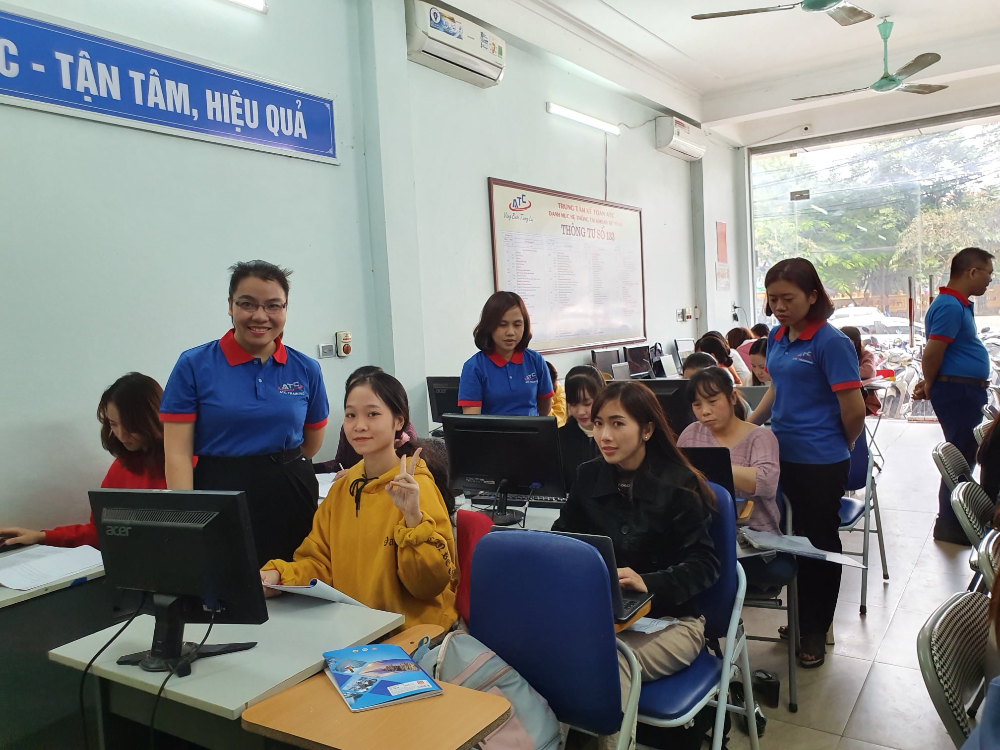 trung tâm đào tạo tin học ở thanh hóa Nếu bạn đã biết đến hàm sum và hàm subtotal chắc hẳn bạn đã biết sự khác nhau giữa hai hàm này. Trong 